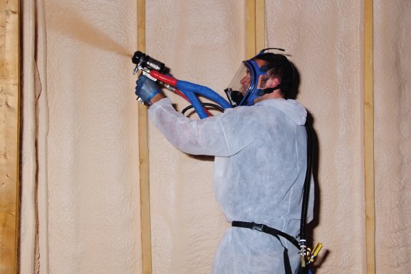 spray insulation contractors